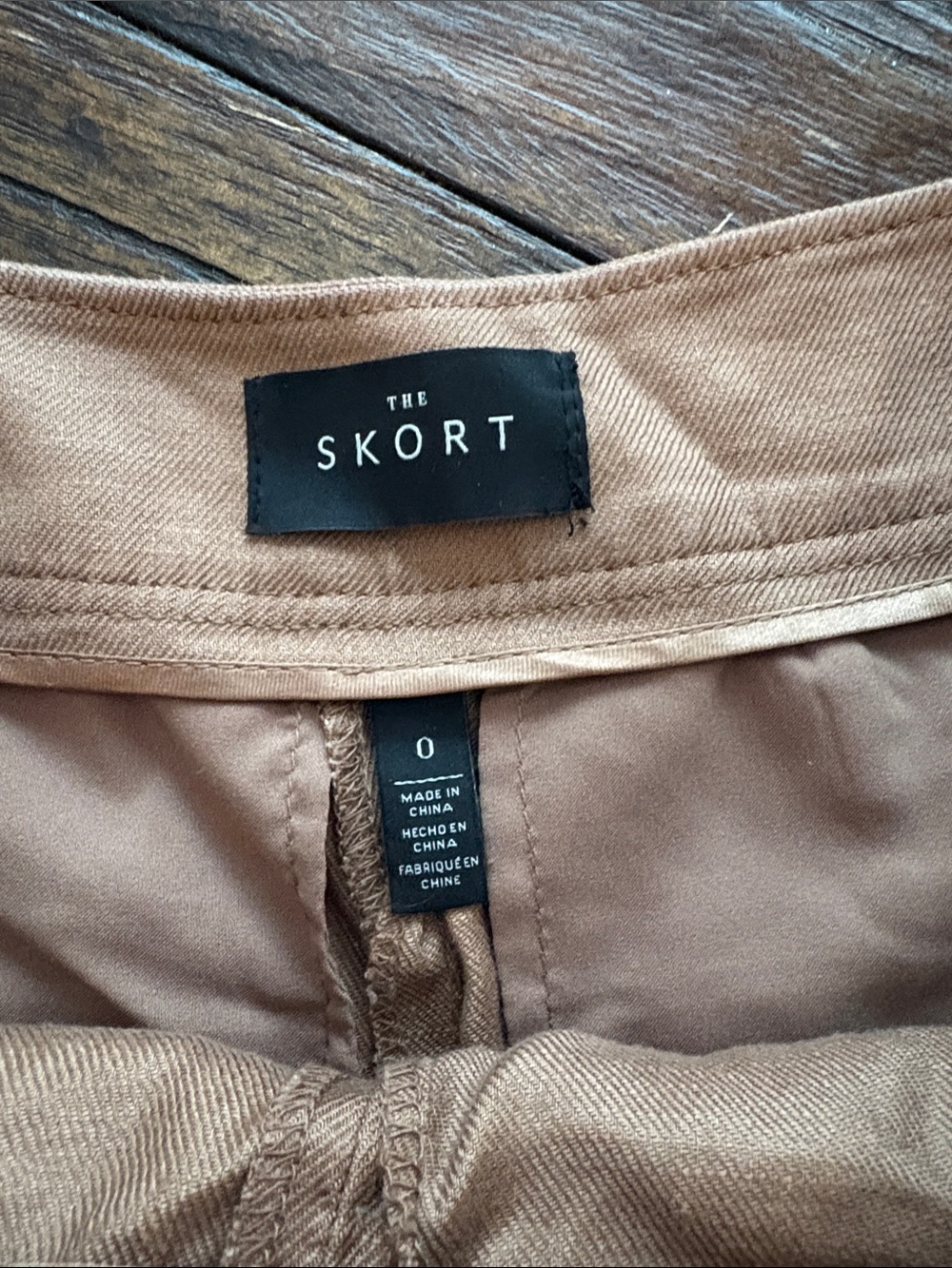 White House Black Market Tan Skort with Buckle Belt - Picture 3 of 5
